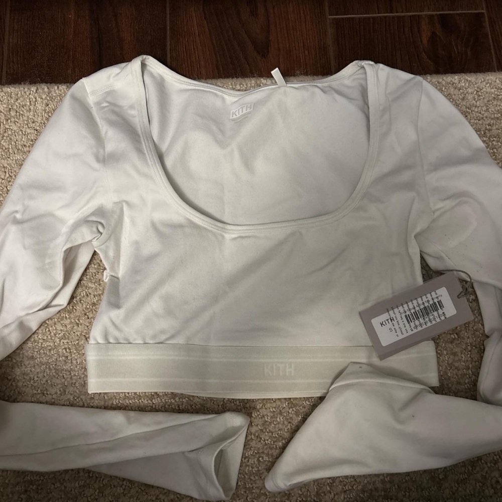 Kith Nico scoop active top